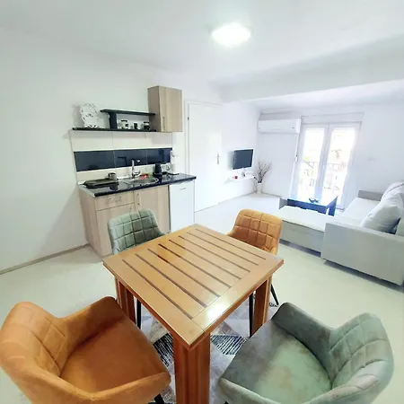 Eftimija Apartament Gewgelija